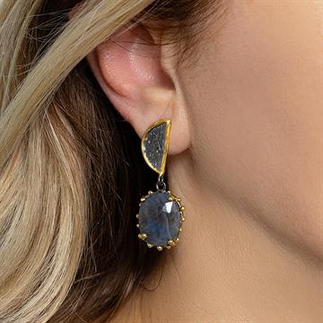 Sofia Safir Taşlı Küpe