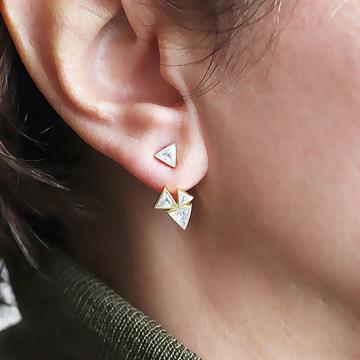 Üçgen Taşlı Sarkıt Küpe