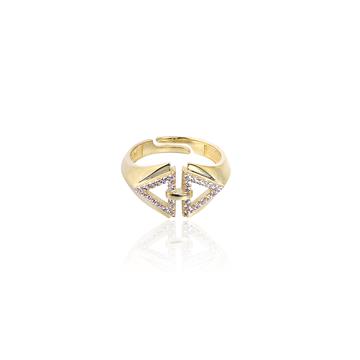 Üçgen Taşlı Yüzük