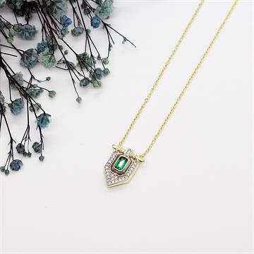 Yeşil Baget Taşlı Üçgen Kolye