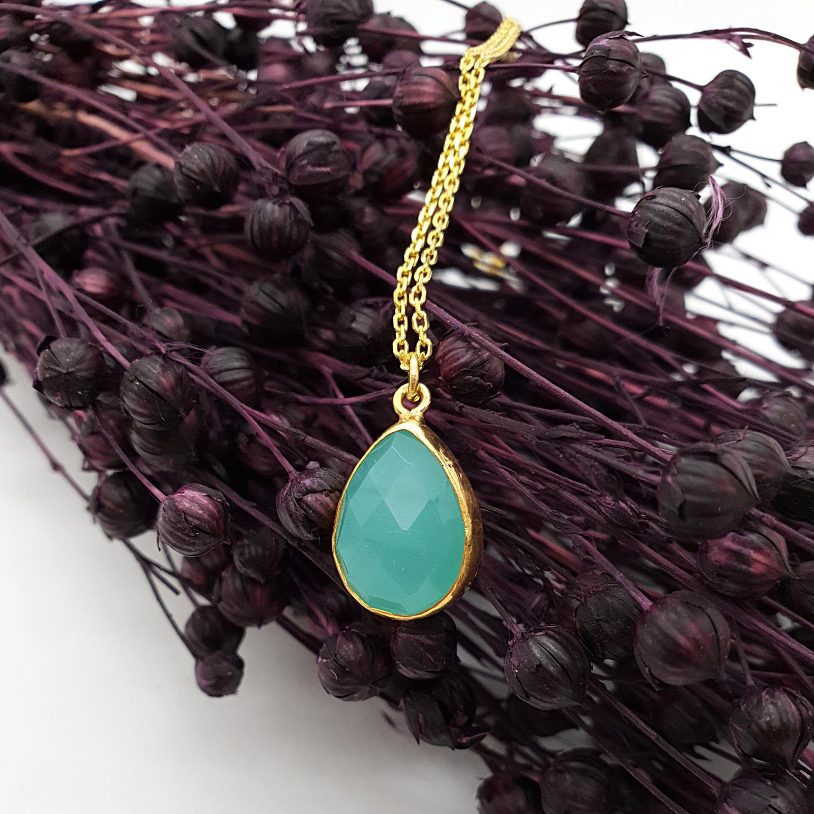 Kalsedon Taşı Kolye