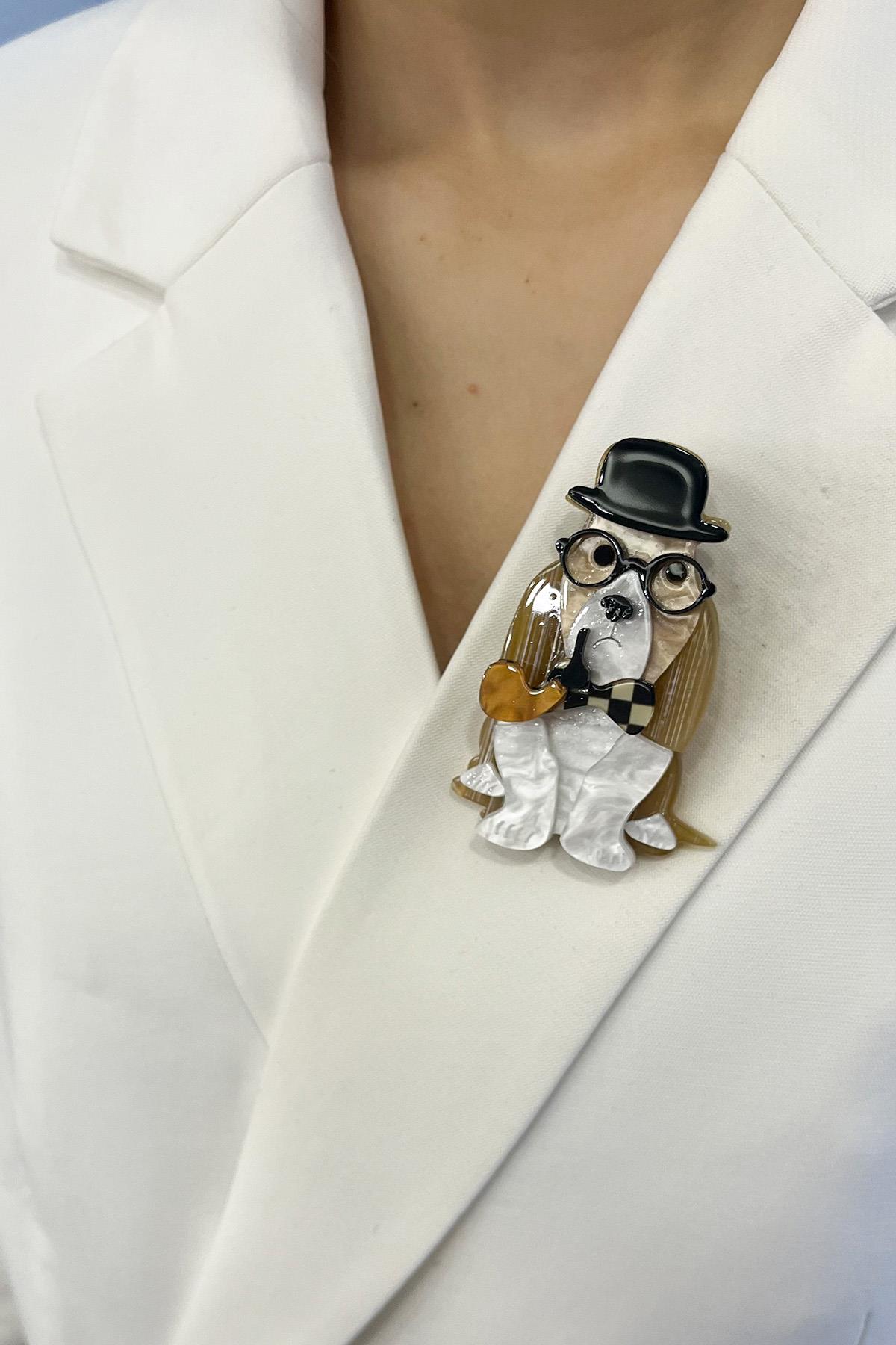 Akrilik Şapkalı Gözlüklü Köpek Broş (7cm)