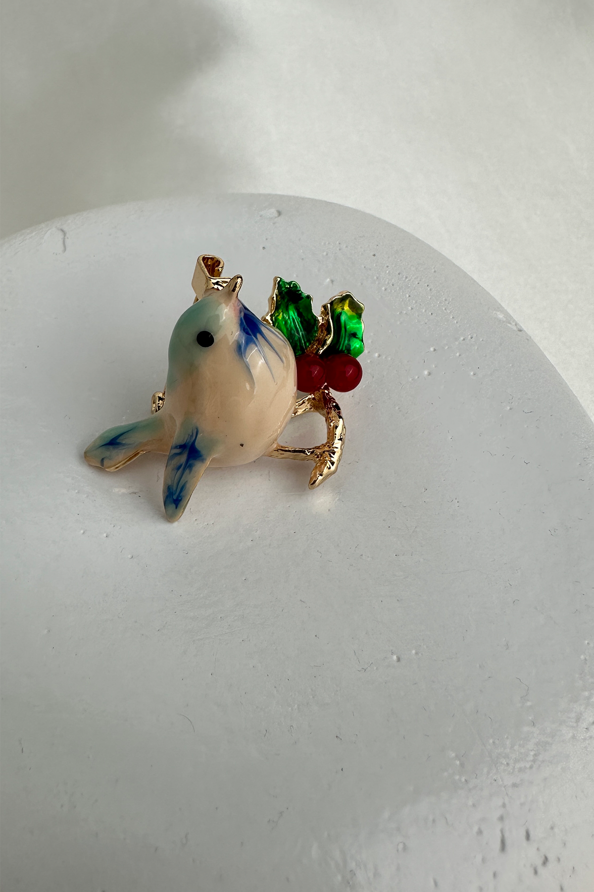 Altın Rengi Yaprak Kiraz Detay Kuş Broş (3cm)
