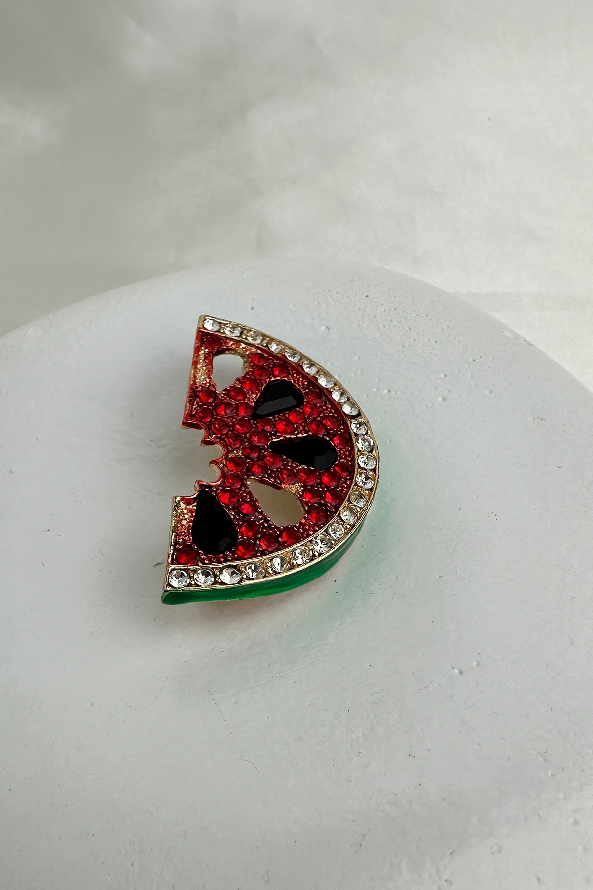 Altın Sarısı Kırmızı Taşlı Karpuz Broş (4cm)