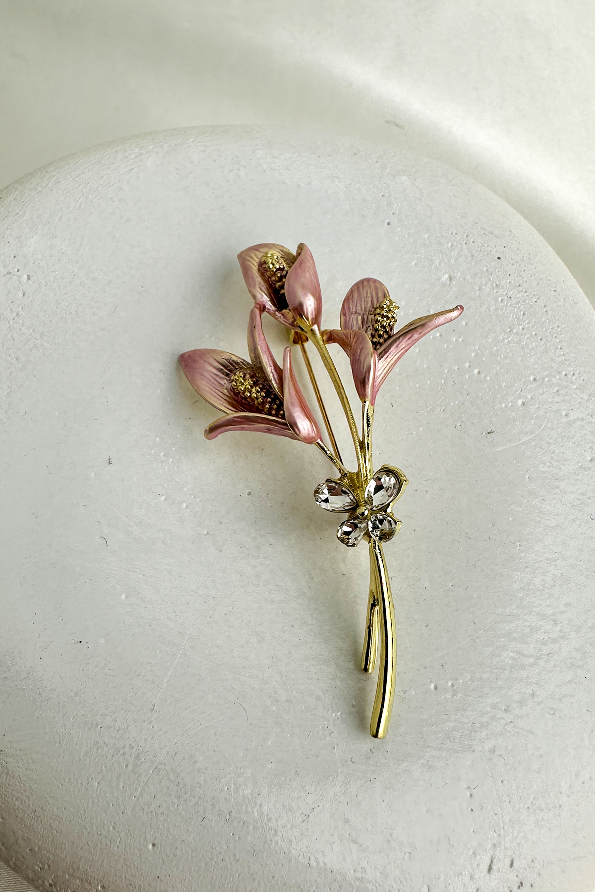Altın Sarısı Orkide Esintili Çiçek Broş (6cm)