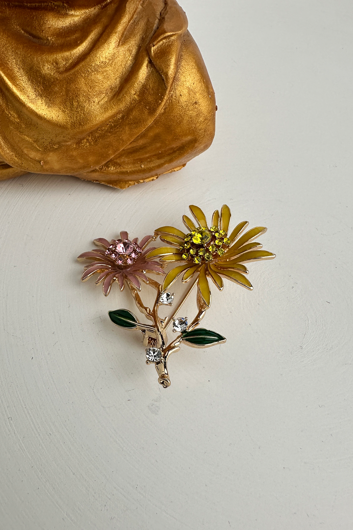 Altın Sarısı Renkli Çift Çiçek Figürlü Broş (5cm)