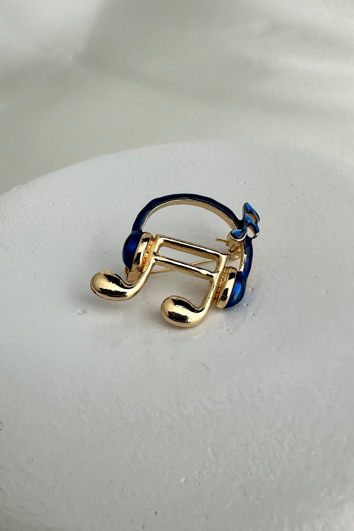 Altın Sarısı Renkli Kulaklık Detay Müzik Notası Broş (2cm)