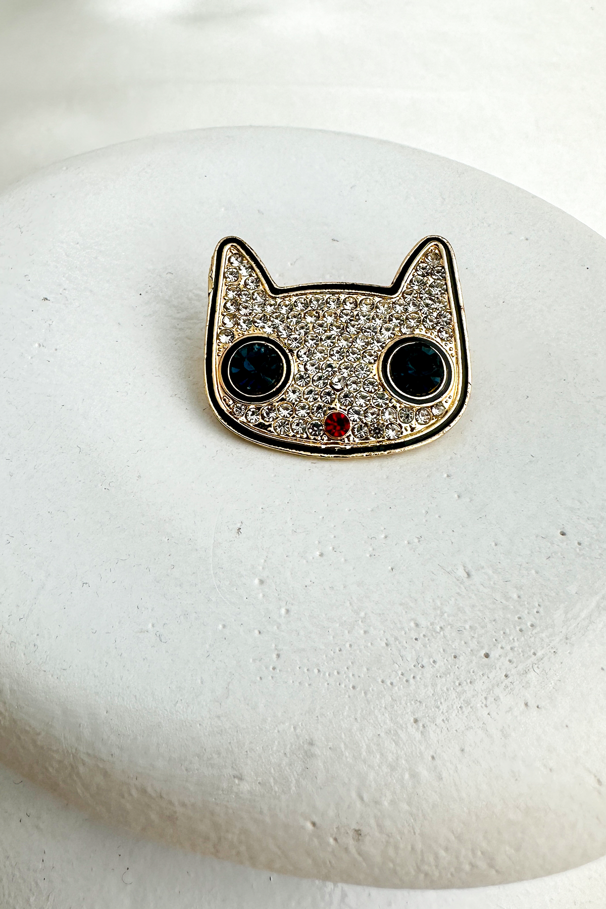Altın Sarısı Taş Detay Kedi Broş (3cm)