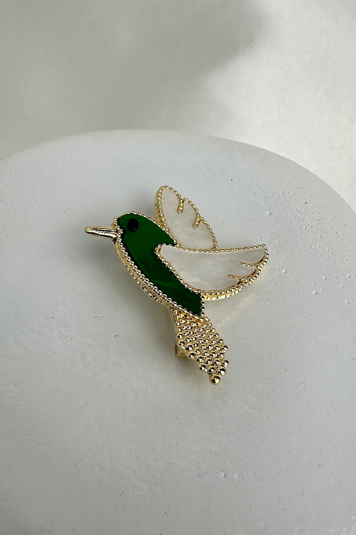 Atın Rengi Yeşil Beyaz Sedef Detay Kuş Broş (4cm)