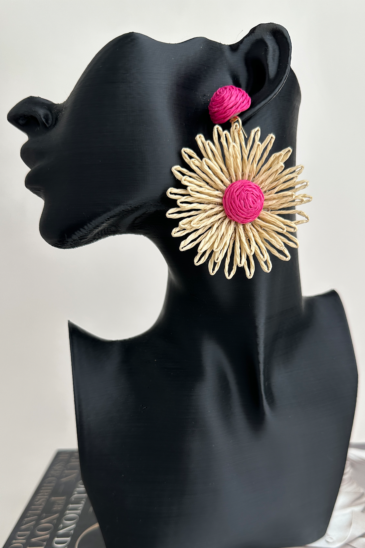 Bohem Tarzı Sallantılı Çiçek Küpe (6cm)