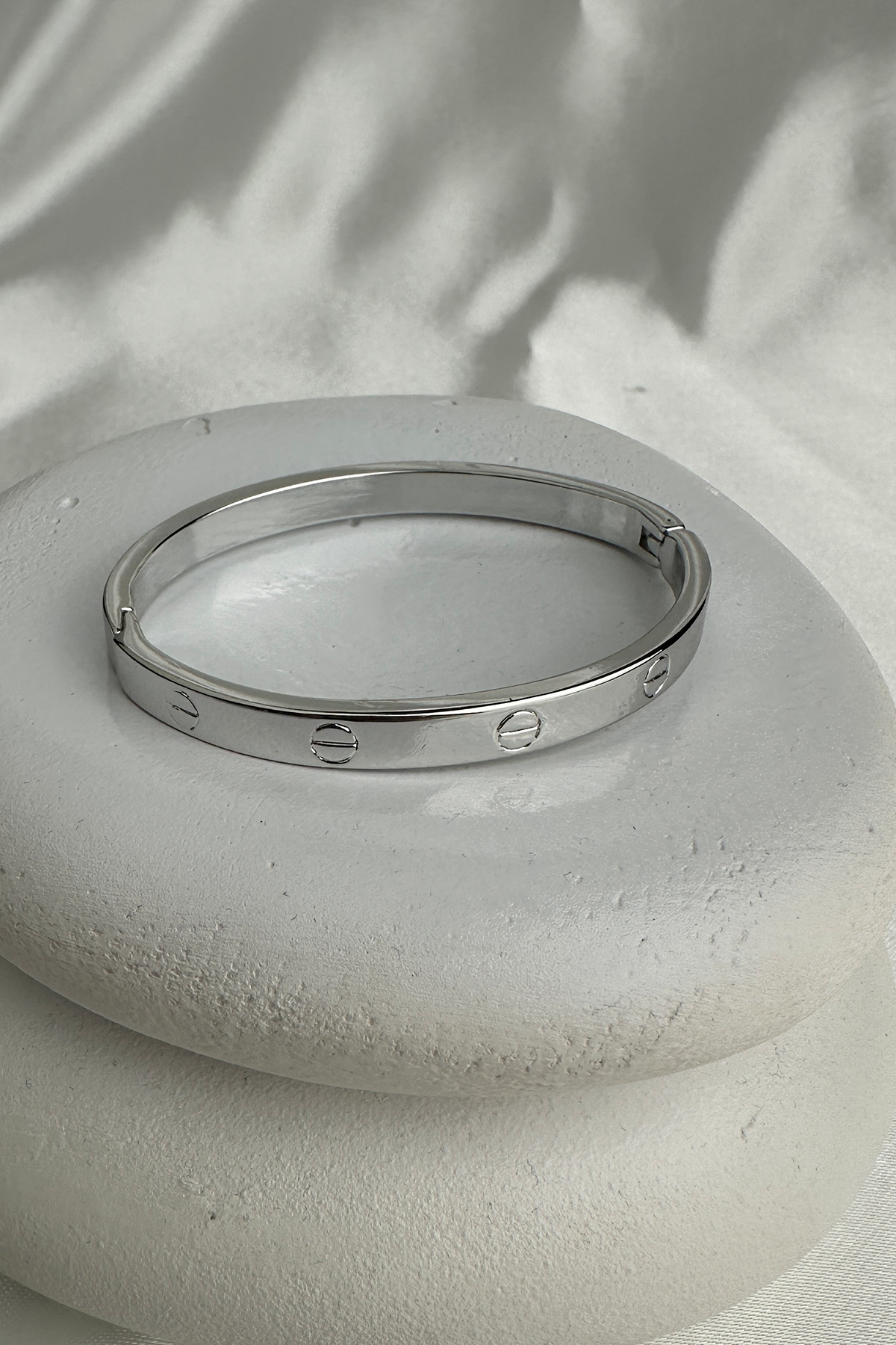 Çivi Model Metal Kelepçe Bileklik (İç Çapı:6cm)