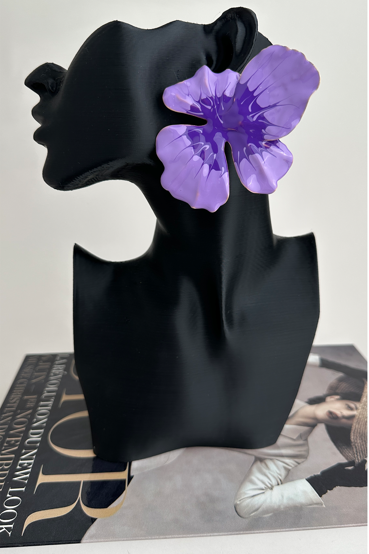 Geometrik Şekilli Hafif Çiçek Küpe (8cm)