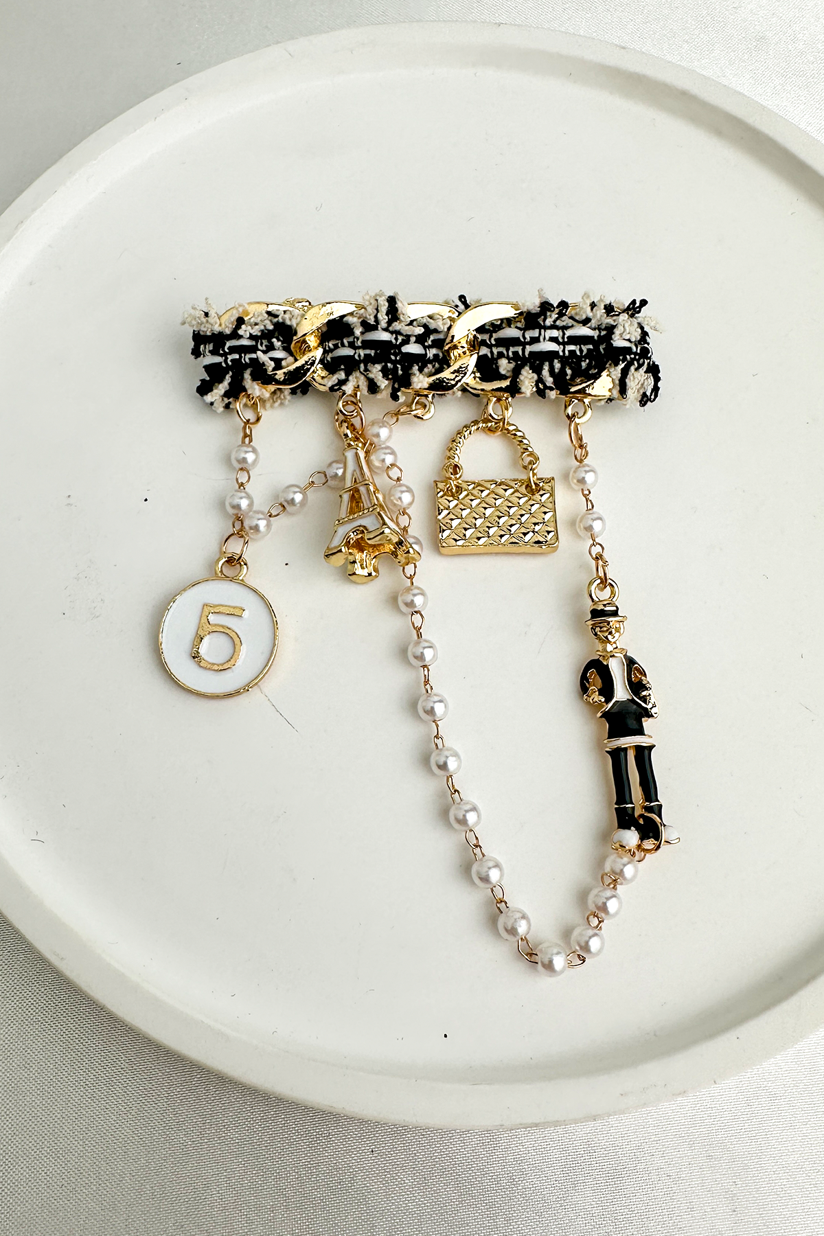 Gold Paris Temalı Charmlı Çengelli İğne Broş (6cm)