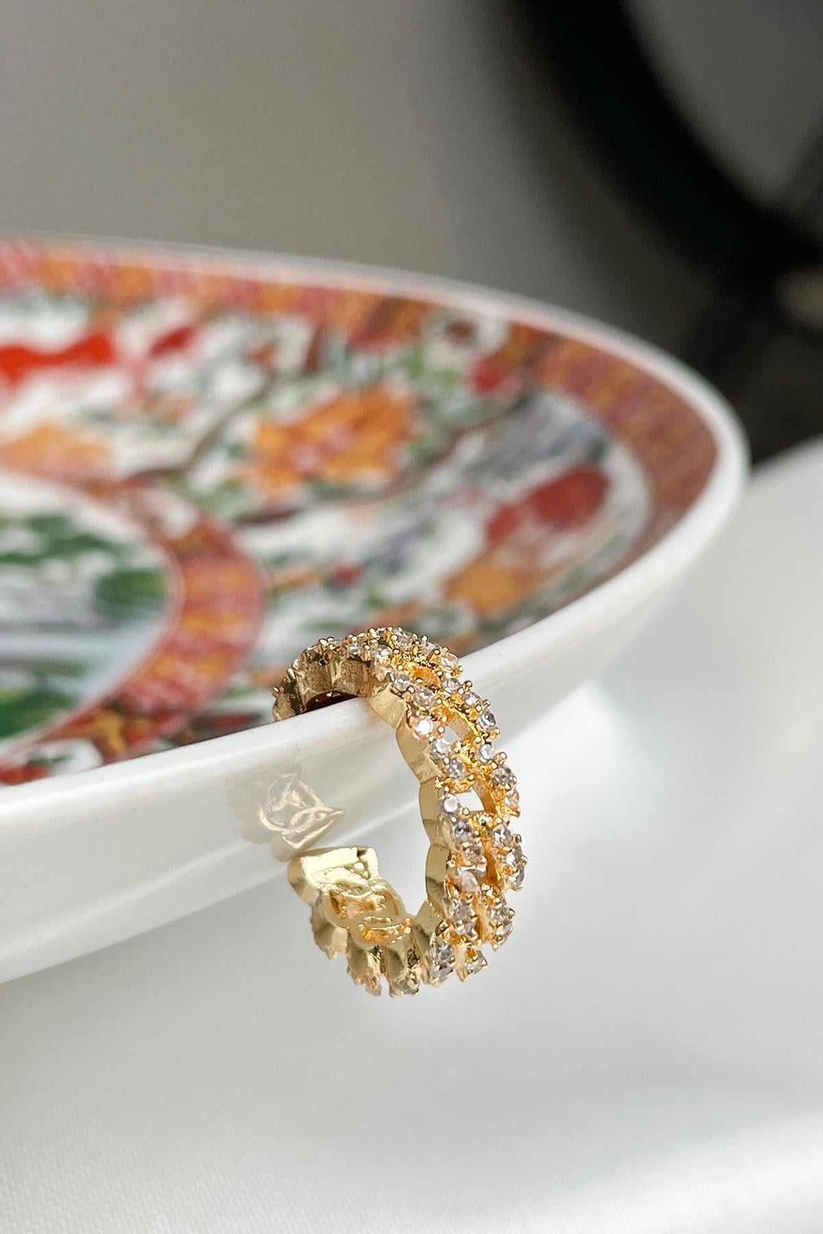 Gold Zirkon Taşlı Sıkıştırma Kıkırdak Küpe