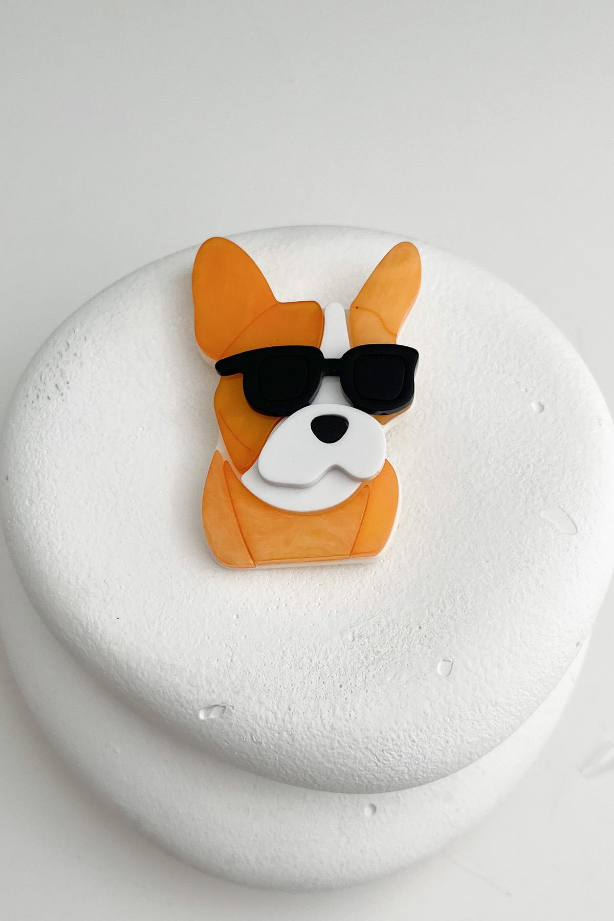 Gözlük Detaylı Köpek Broş (6cm)