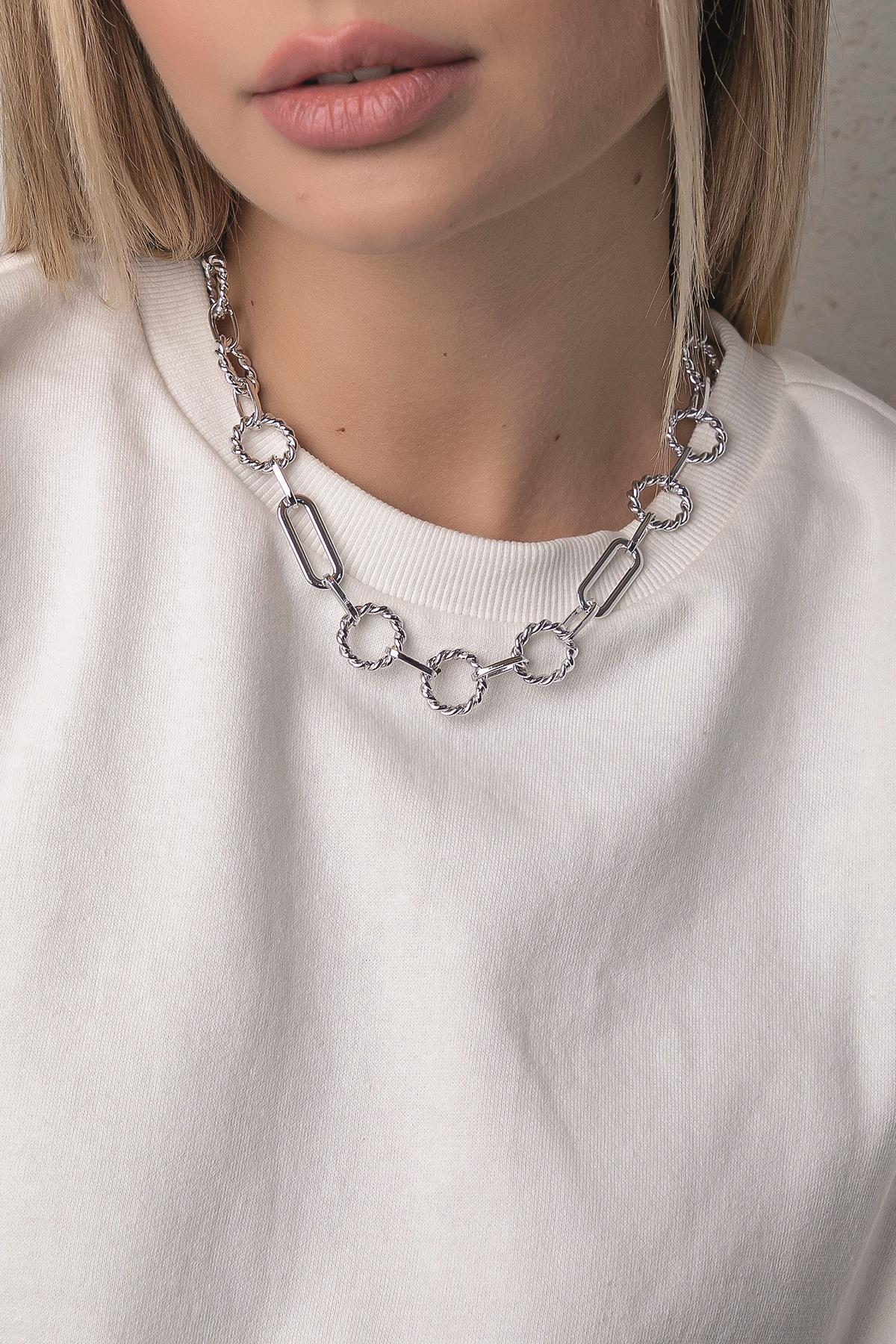 Gümüş Rengi Vintage Kolye
