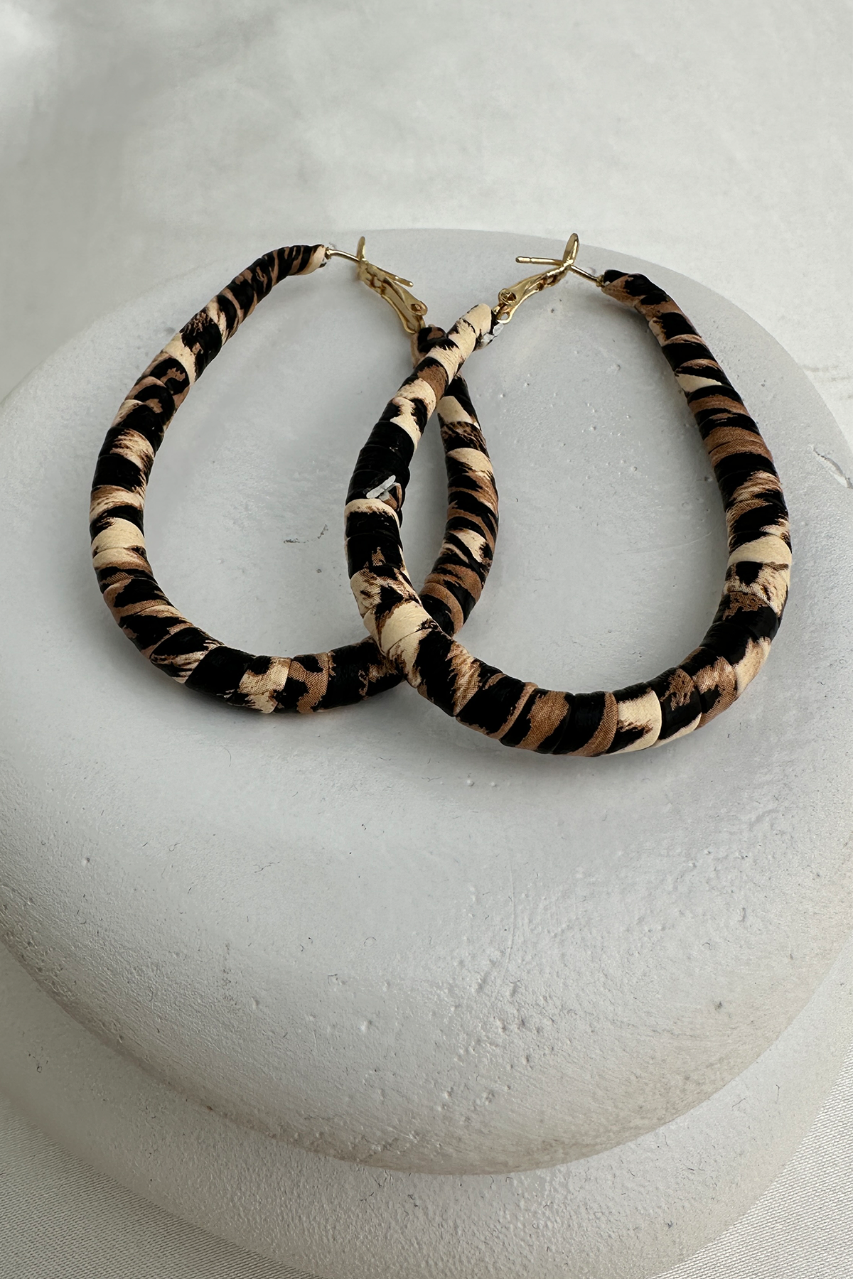 Leopar Desenli Oval Şık Küpe (6cm)