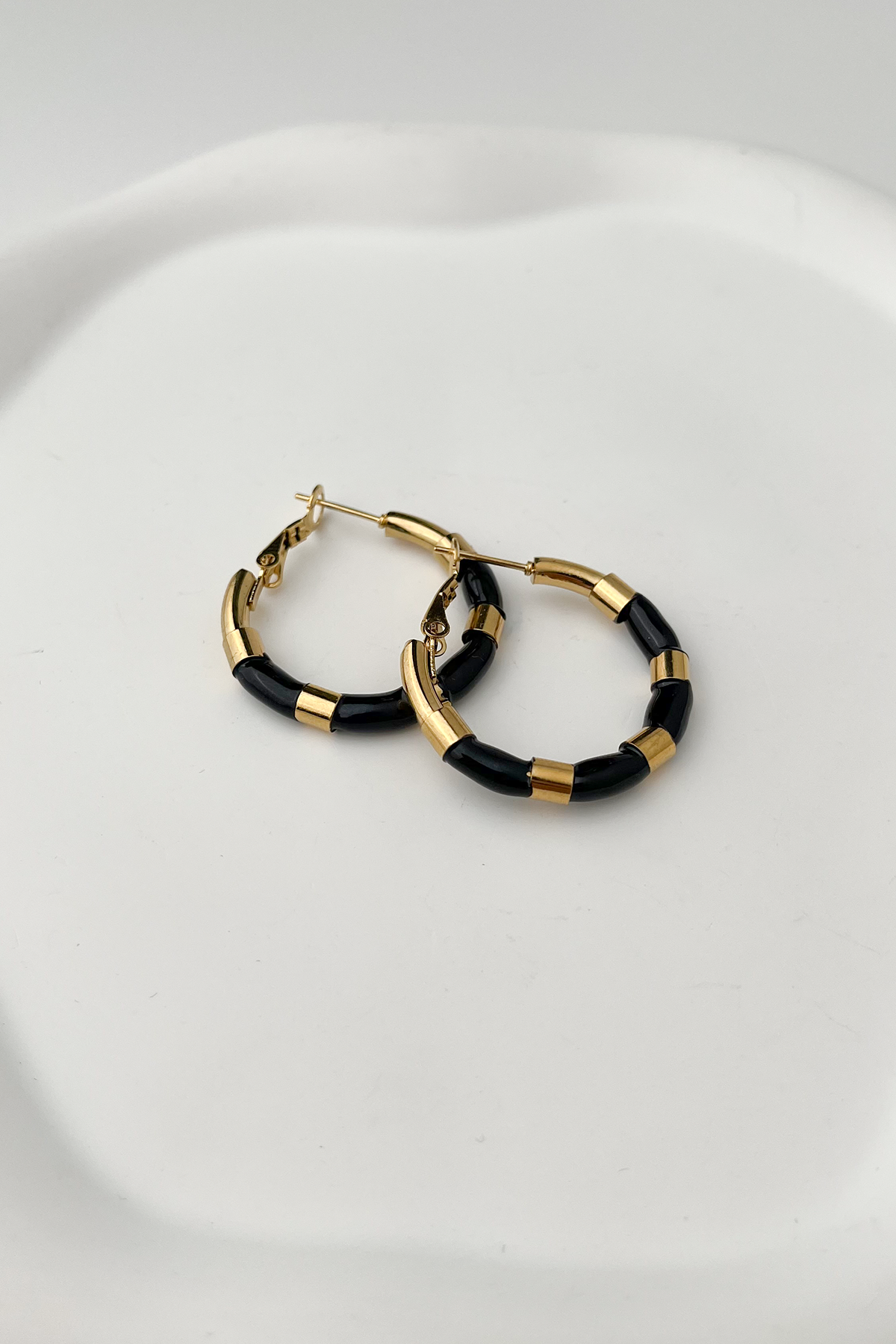 Mineli Metal Halka Küpe (Ölçü:3cm)
