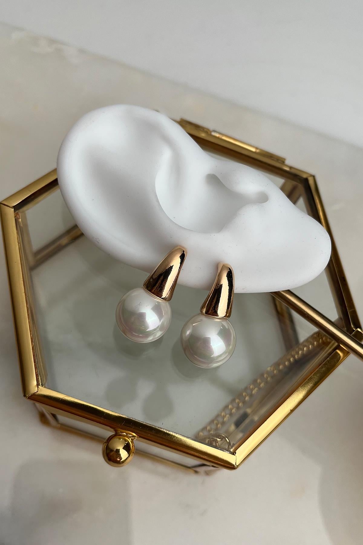 Oval Detaylı İnci Küpe