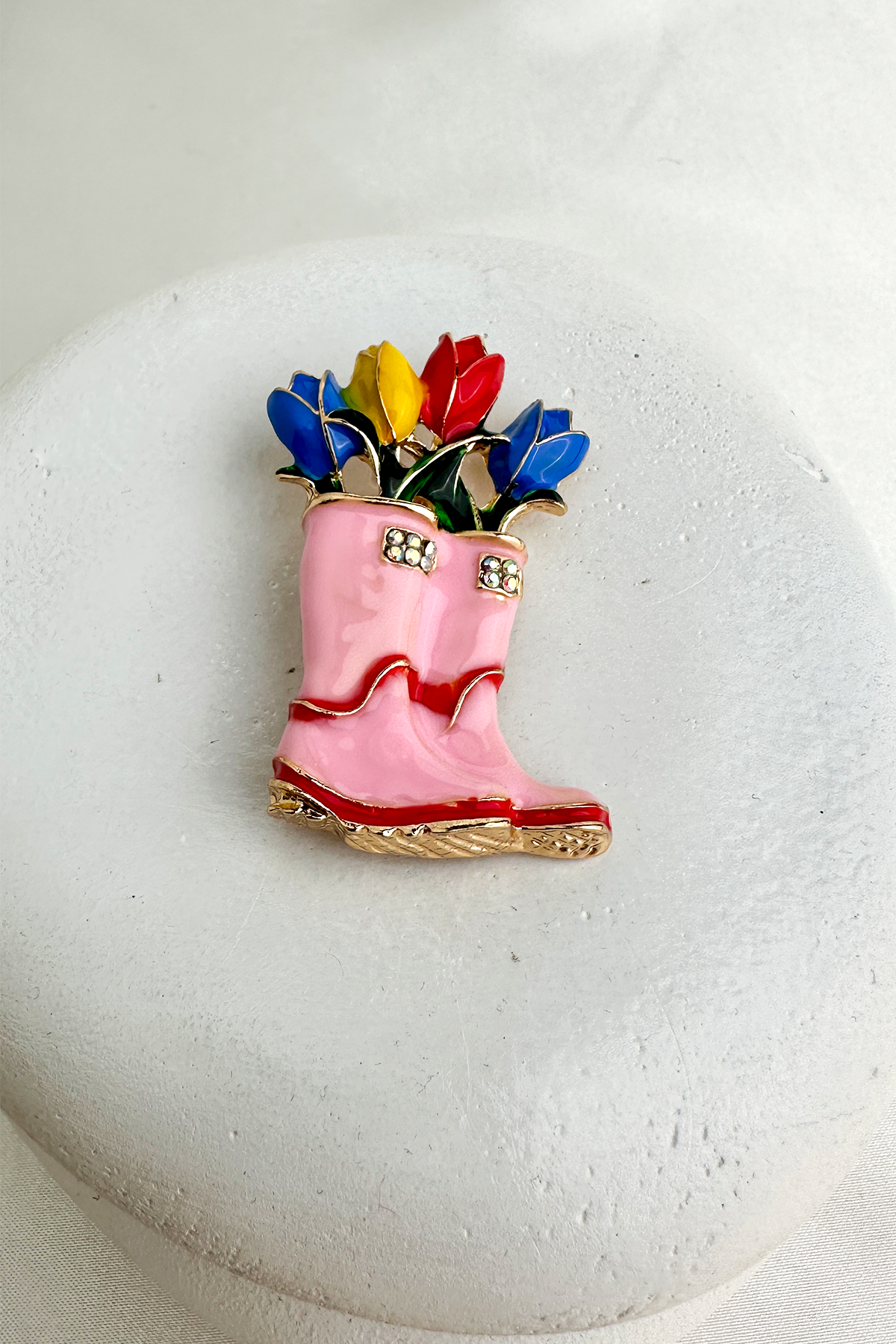 Pembe Çizme İçinde Renkli Lale Broş (5cm)
