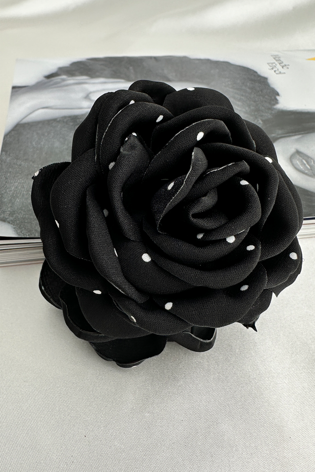 Puantiye Detay Kumaş Gül Tasarım Kıskaç Toka (8cm) 