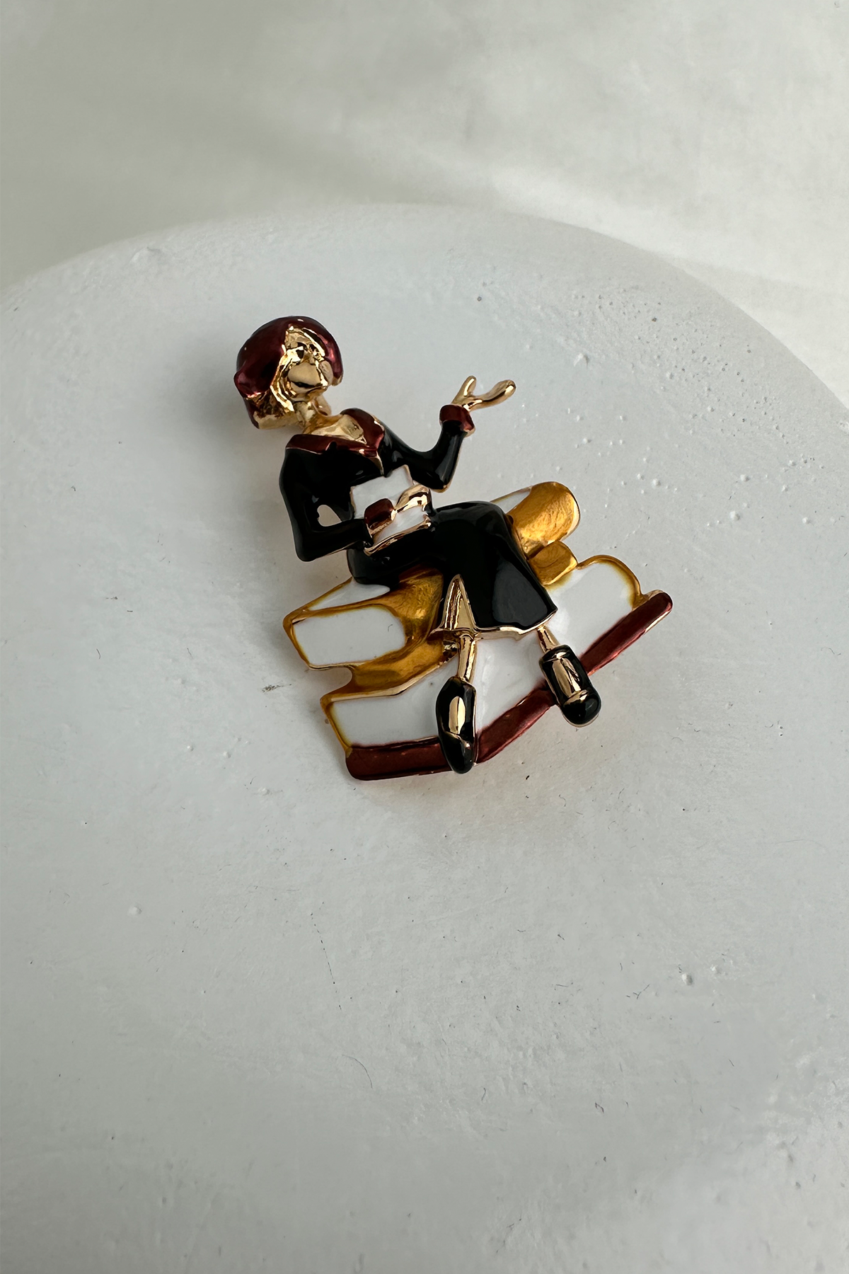 Renkli Öğretmen Ve Kitap Temalı Broş (4cm)