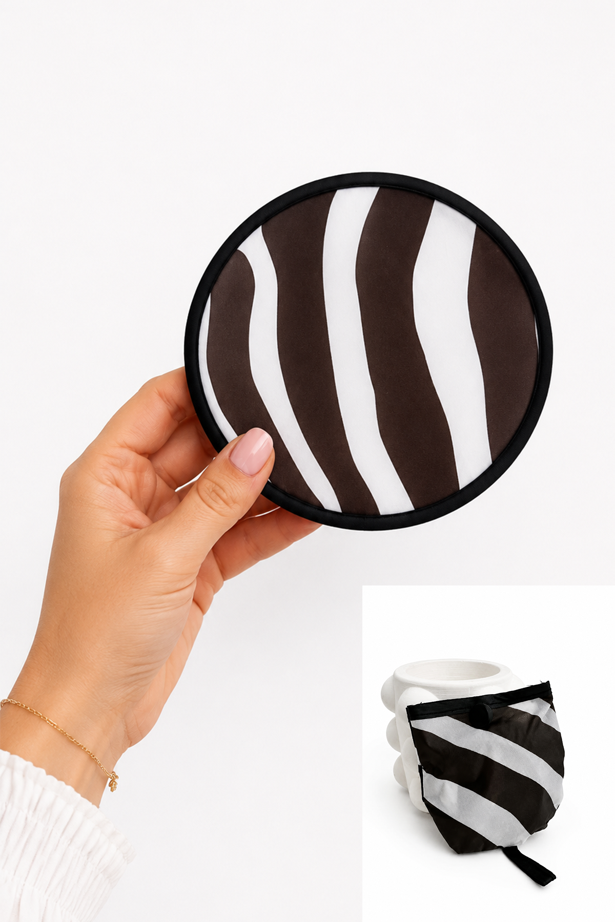 Siyah Beyaz Zebra Desen Çantalı Yuvarlak Yelpaze (21*21)