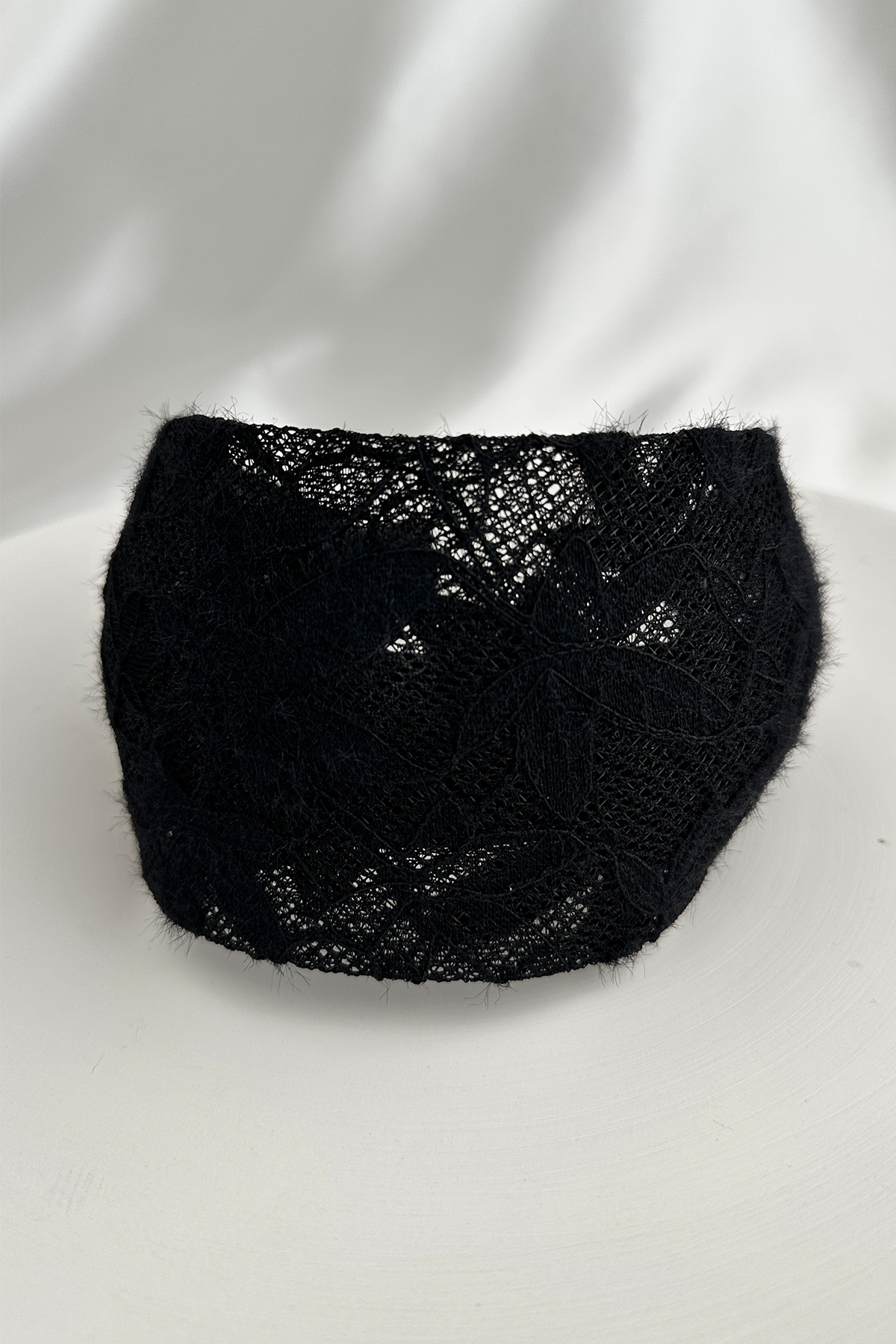 Siyah Dantel Tül Yaprak Detay Saç Bandı Şeklinde Taç (11cm)