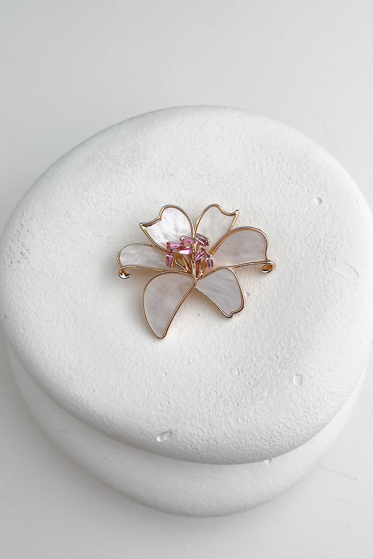 Taş Detaylı Sedef Çiçek Broş (4cm)