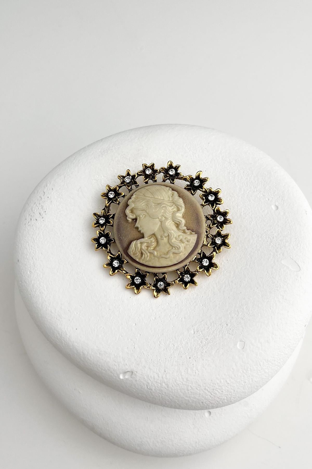 Taşlı Yuvarlak Kleopatra Broş (5cm)