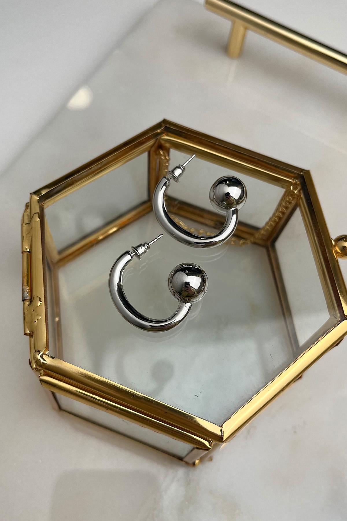 Top Detaylı C Model Halka Küpe(İç Çapı:2cm)