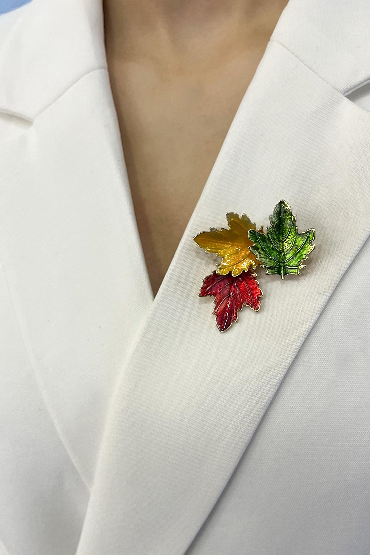 Üç Renk Yaprak Broş (5cm)