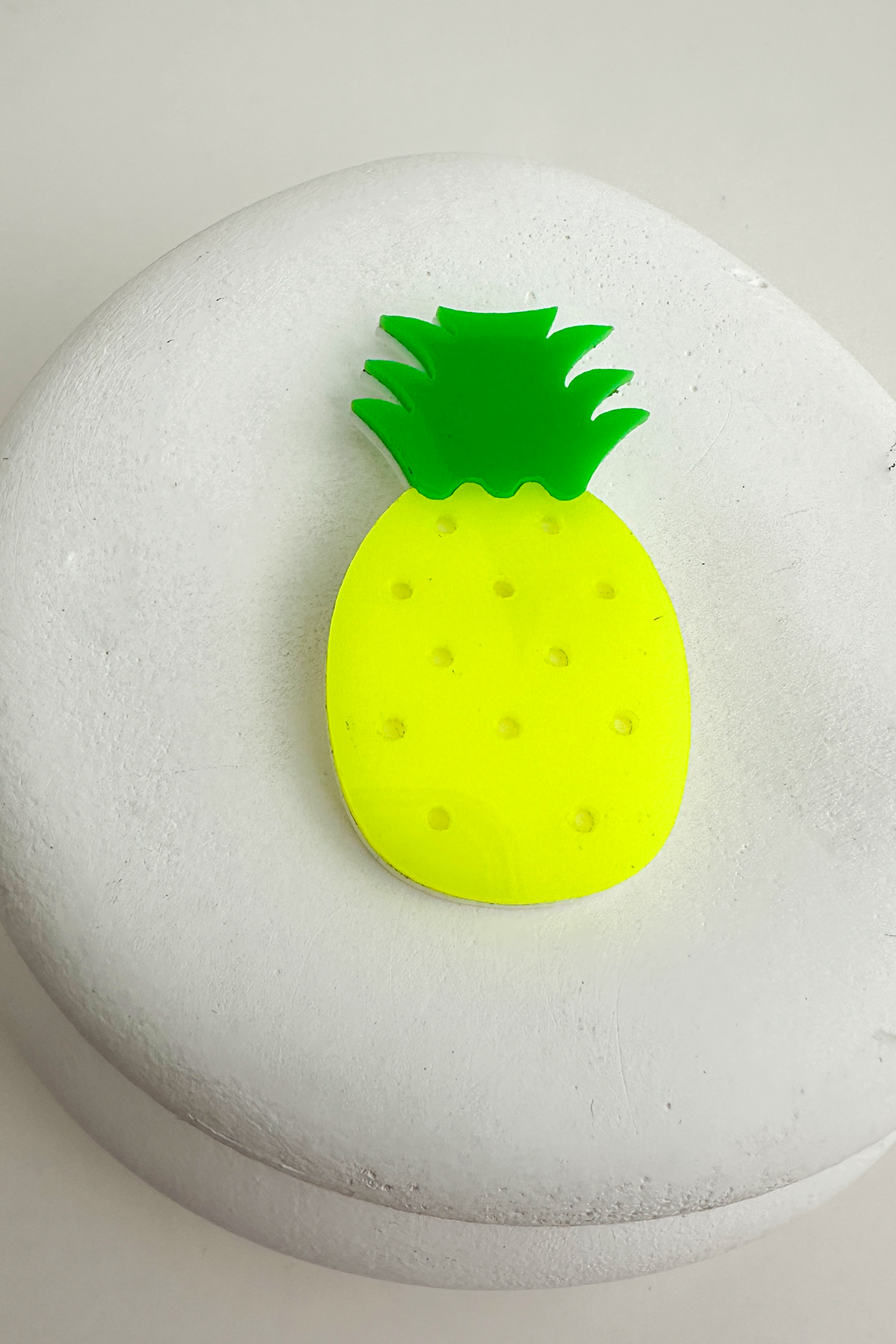 Yeşil Akrilik İğneli Ananas Broş (6cm)