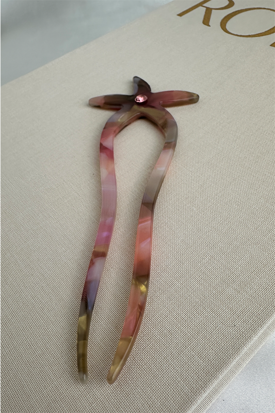 Çiçek Figürlü Taş Detaylı Topuz Tokası (15cm)