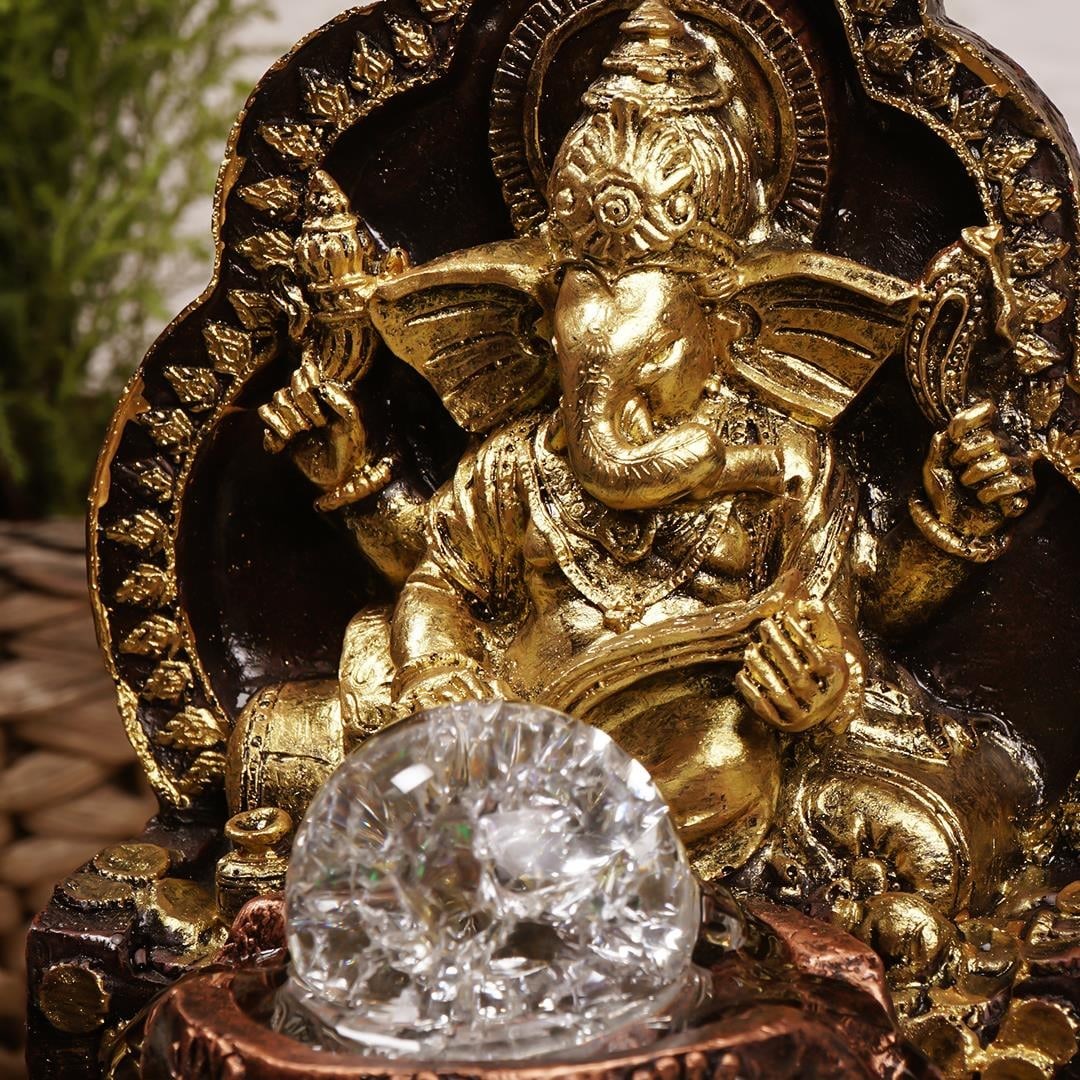 Eskitme Gold Ganesh Temalı Su Şelalesi