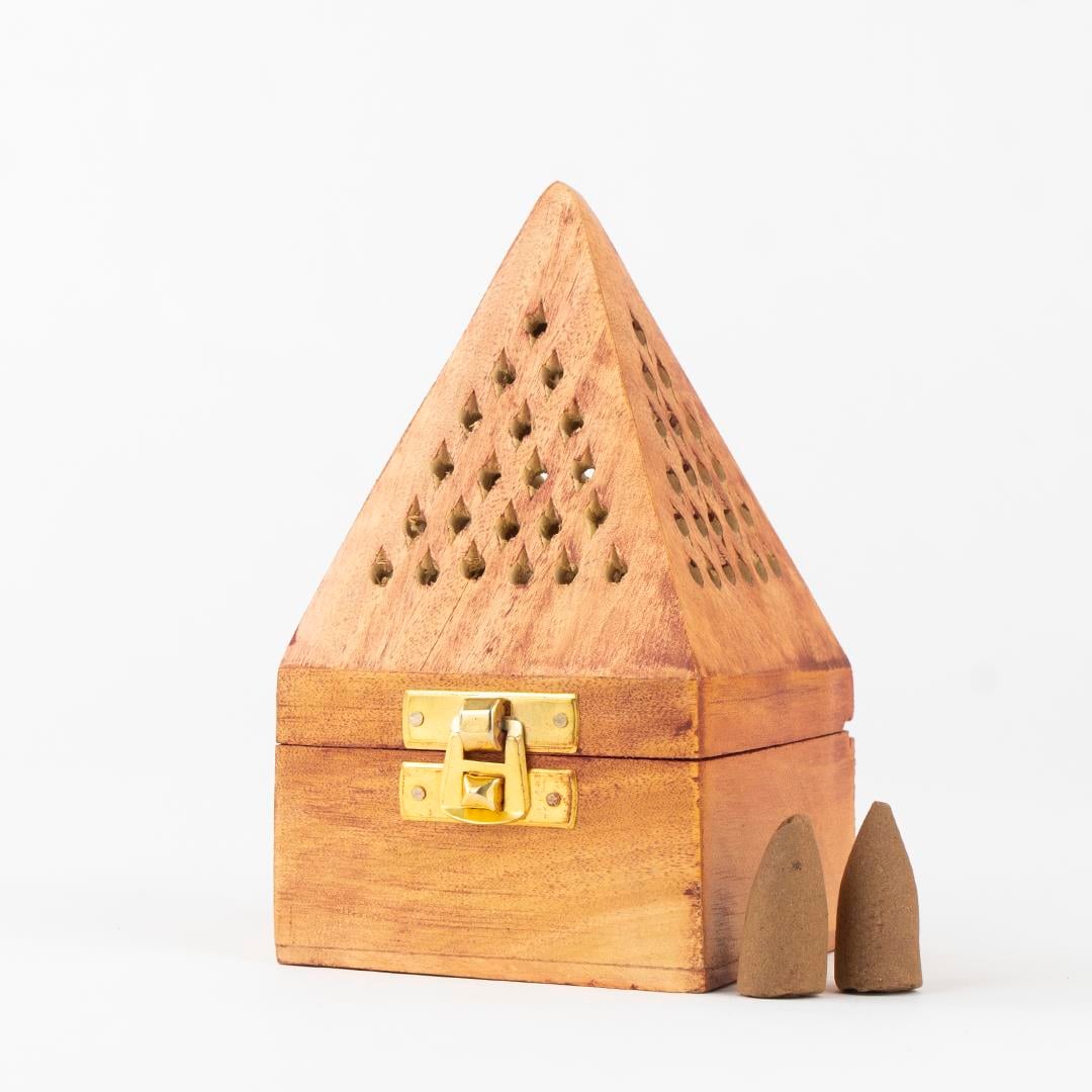 Kule Temalı Konik Tütsülük