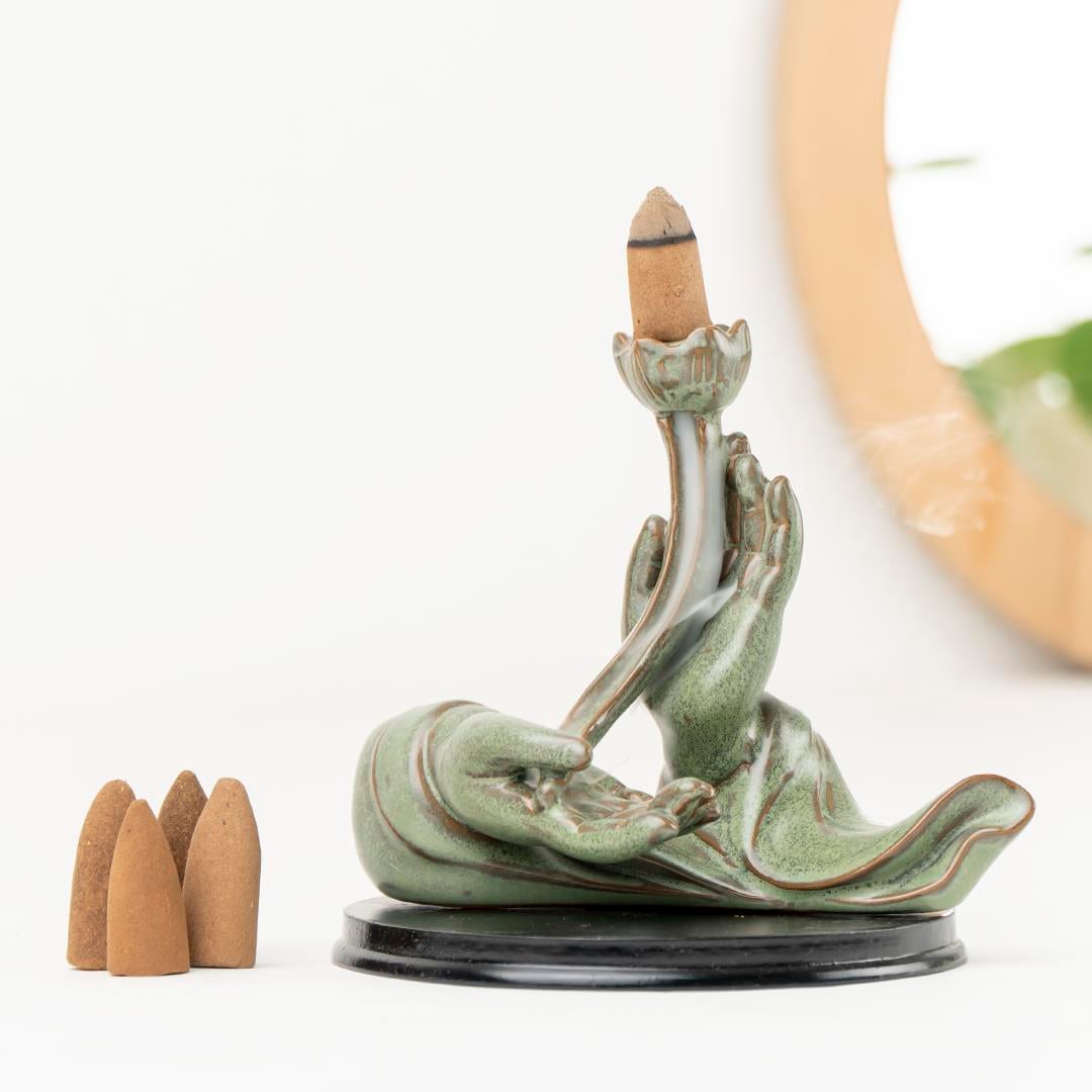 Om Lotus Temalı Geri Akışlı Şelale Tütsülük