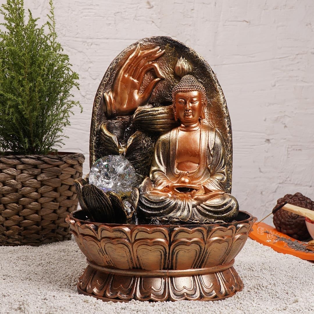 Oturan Buddha Aum Temalı Su Şelalesi