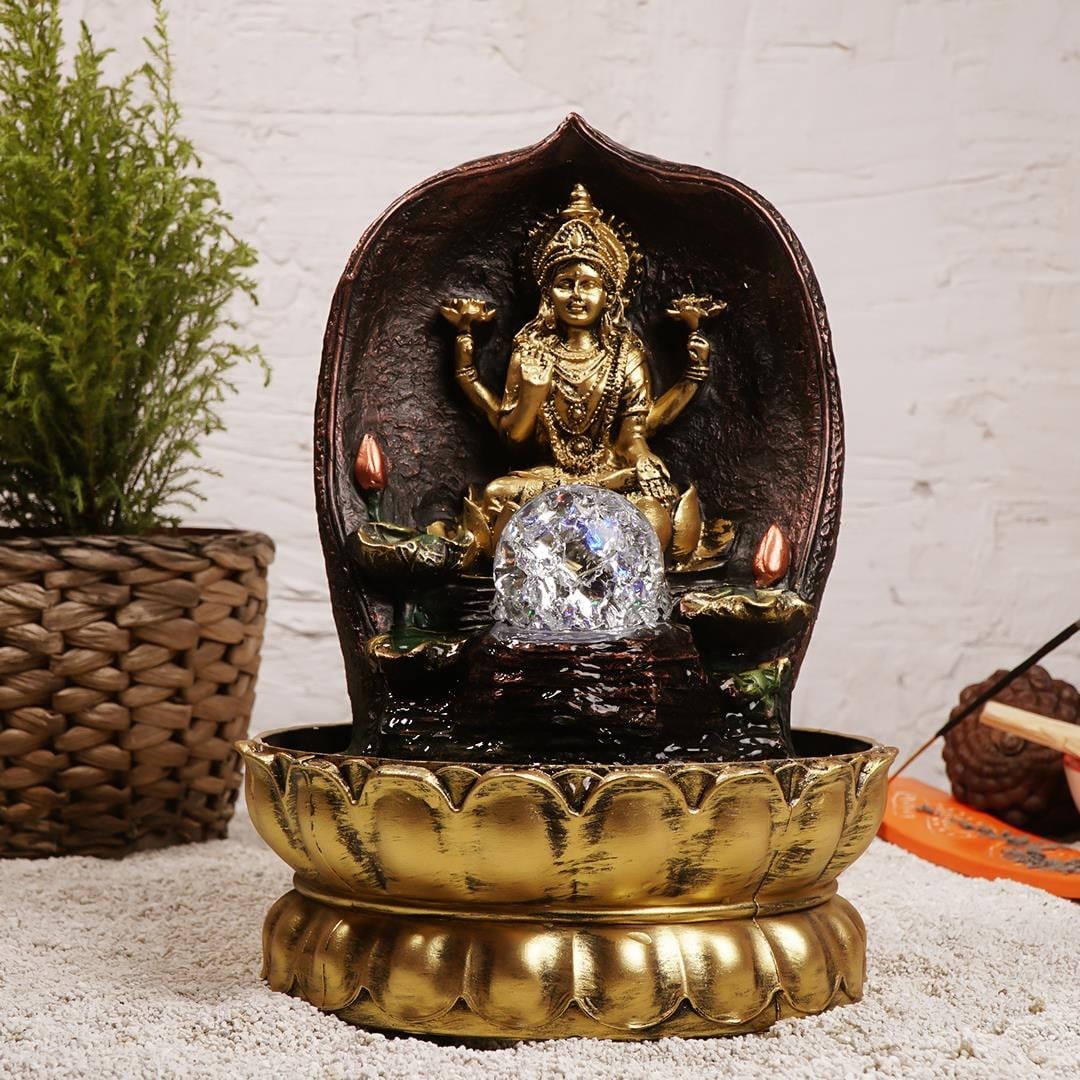 Vişnu Buddha Temali Su Şelalesi