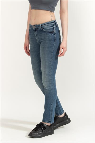 Armani Exchange Cigarette Fit Kadın Jean Pantolon