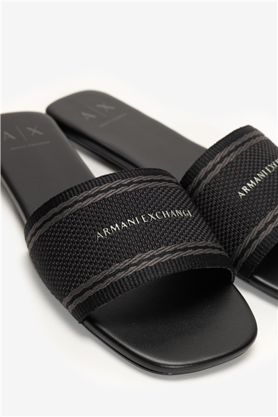 Armani Exchange Kadın Terlik