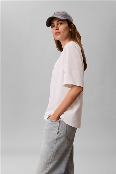 Calvin Klein A- Cooling Jersey Relaxed Tee Kadın Bisiklet Yaka T-Shirt Beyaz