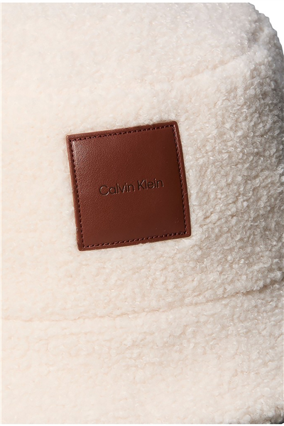 Calvin Klein All-Over Sherpa W/ Patch Bucket Kadın Bucket Şapka