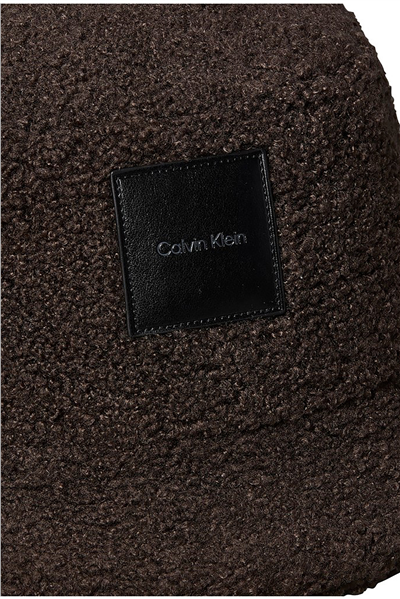 Calvin Klein All-Over Sherpa W/ Patch Bucket Kadın Bucket Şapka Kahverengi