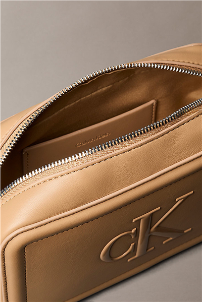 Calvin Klein Bold CK Camera Bag Kadın Mini Omuz Çantası