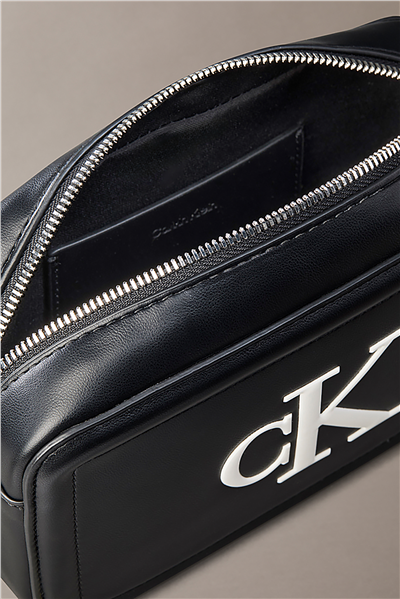 Calvin Klein Bold CK Camera Bag Kadın Mini Omuz Çantası