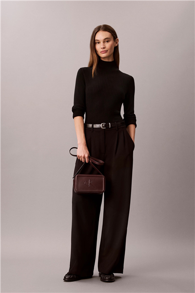 Calvin Klein Bold CK Camera Bag Kadın Mini Omuz Çantası Siyah