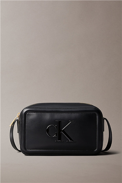 Calvin Klein Bold CK Camera Bag Kadın Mini Omuz Çantası Siyah