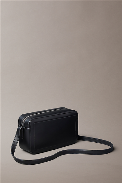 Calvin Klein Bold CK Camera Bag Kadın Mini Omuz Çantası