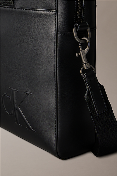 Calvin Klein Bold Ck Commuter Erkek Bilgisayar Çantası